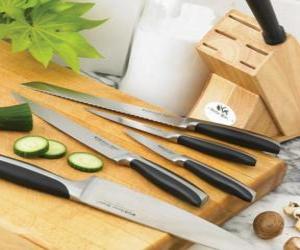 yapboz Mutfak eşyaları - Bıçak ve kesme odun
